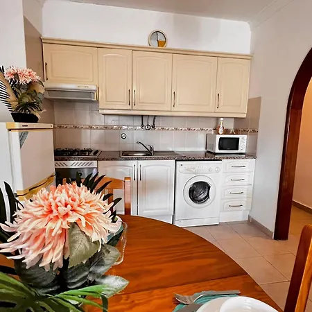Apartment Flat 150 Mt With Garage Portimao